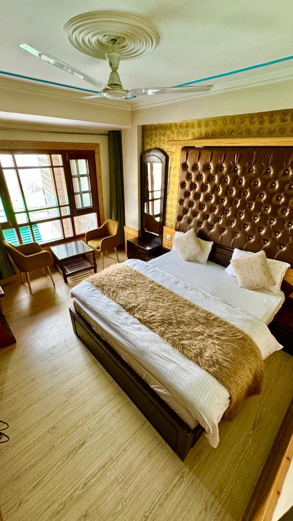 Hotel Apple Regency Shimla Eksteriør bilde