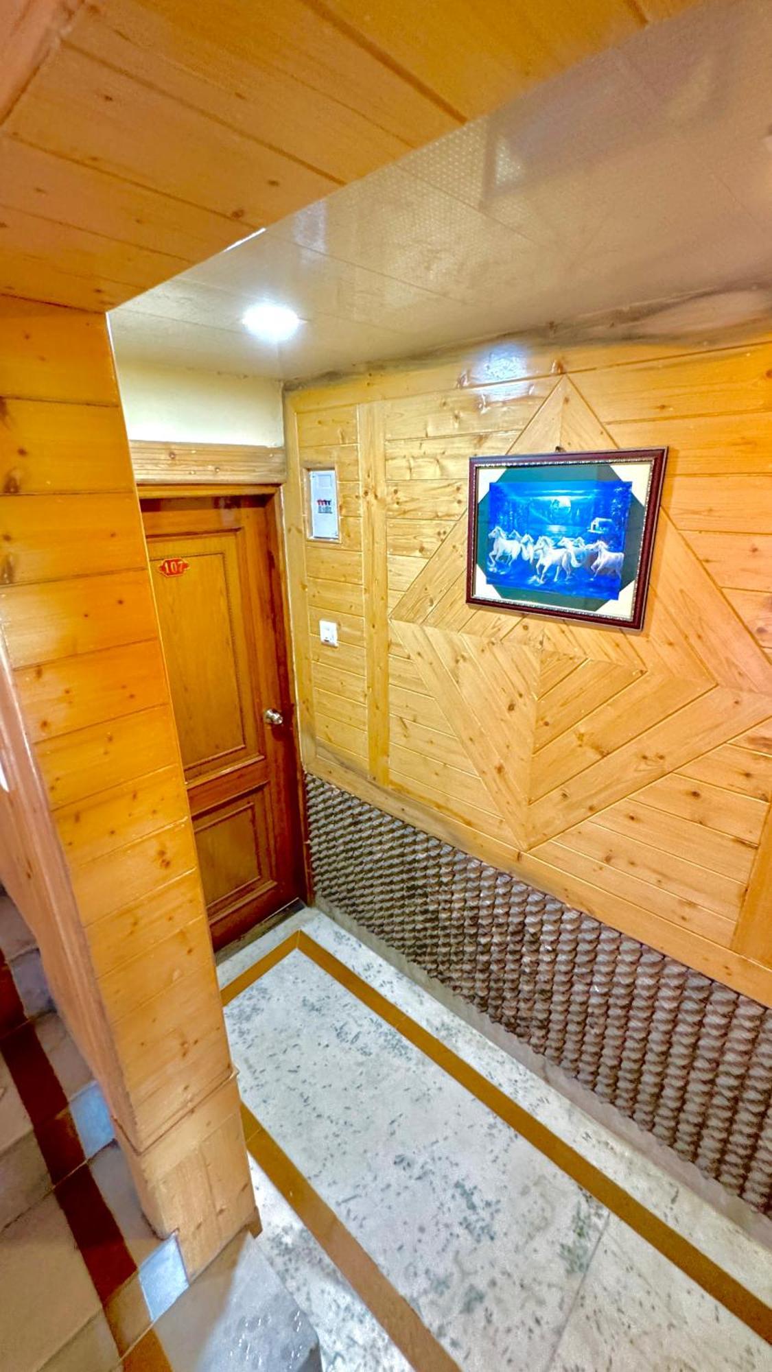 Hotel Apple Regency Shimla Eksteriør bilde