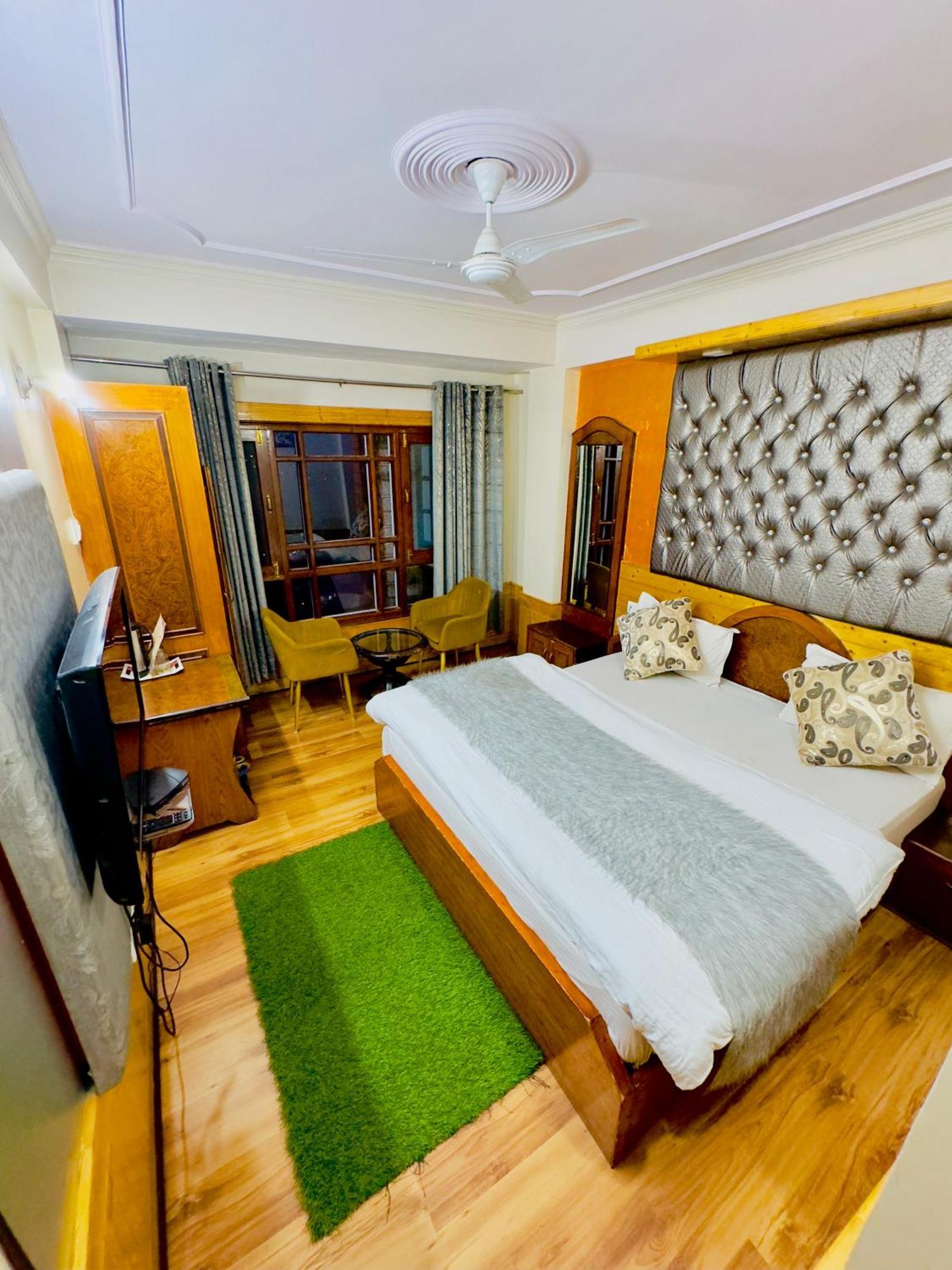 Hotel Apple Regency Shimla Eksteriør bilde