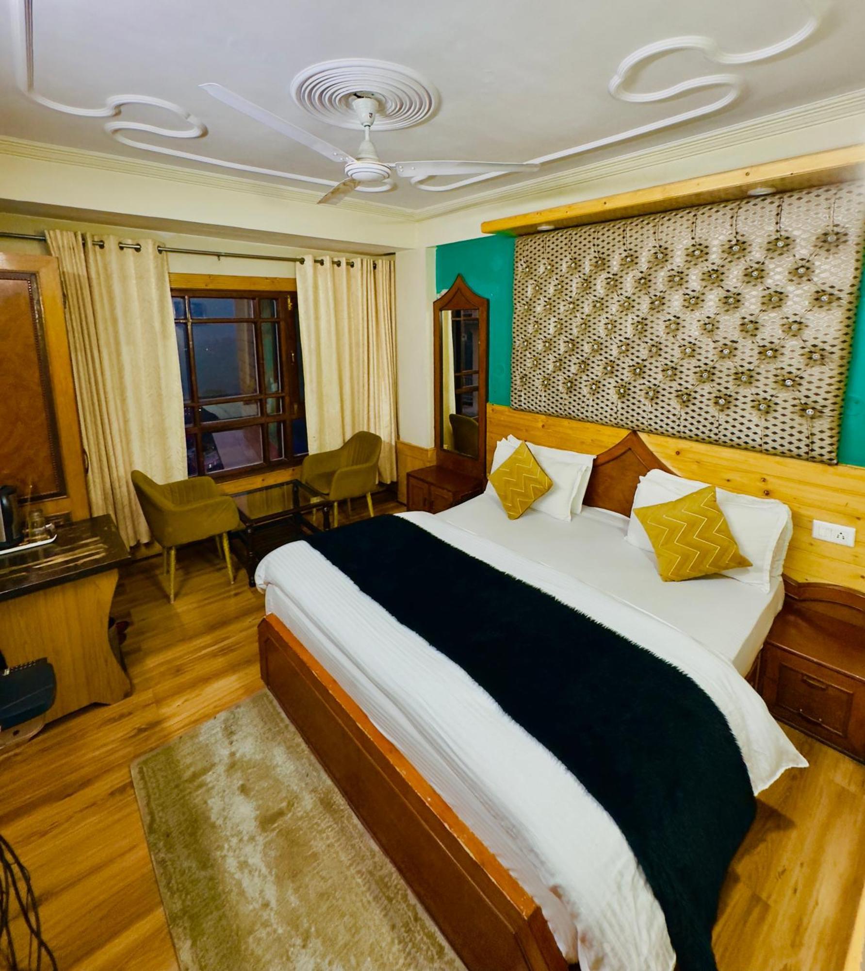 Hotel Apple Regency Shimla Eksteriør bilde