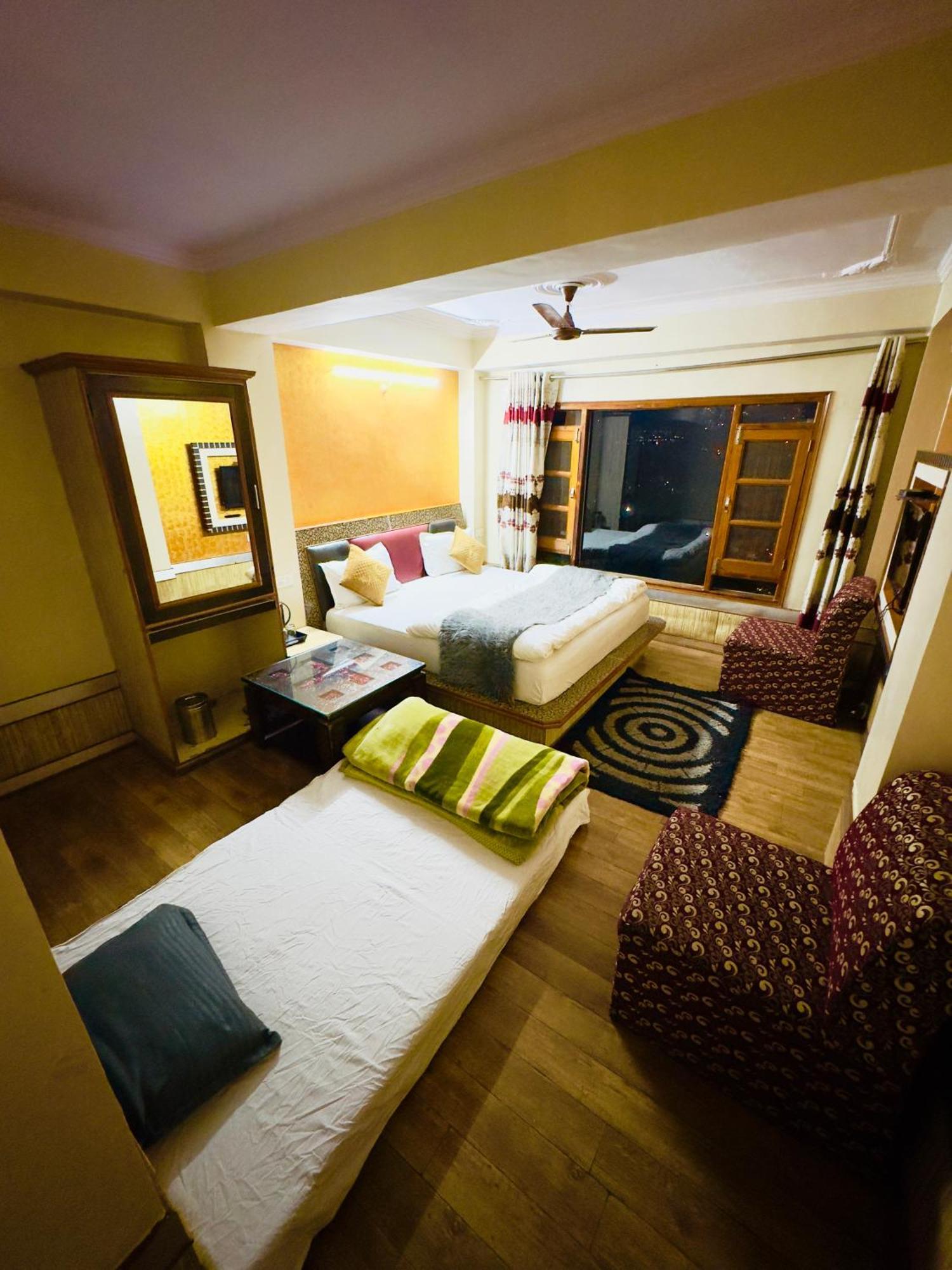 Hotel Apple Regency Shimla Eksteriør bilde